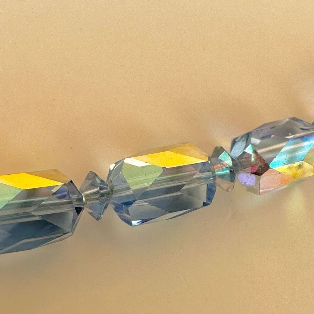 blue aurora borealis crystal vintage necklace - Picture 9 of 11